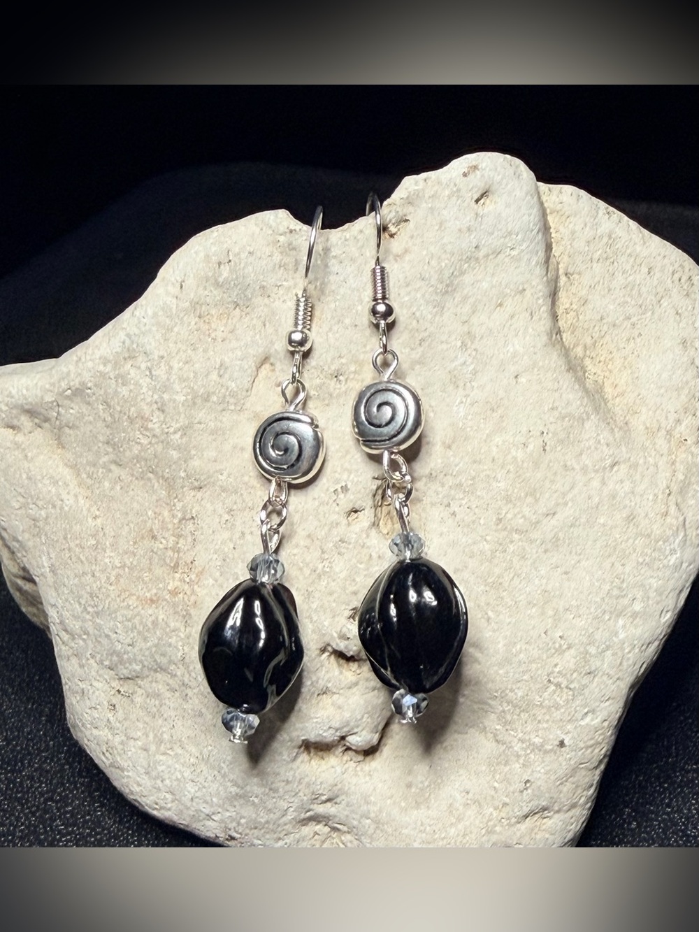 ✨Handcrafted✨ Black Swirl Dangle Earrings